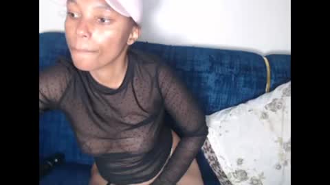 Snapshot of missthighsohmy chatting on 12, 1, 2025 missthighsohmy online show from 12, 1, 2025