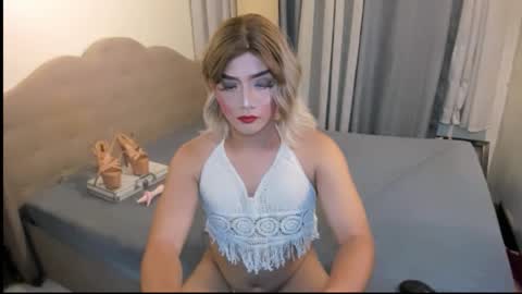 Snapshot of misstress_kyrie chatting on 12, 10, 2025 K Y R I E online show from 12, 10, 2025