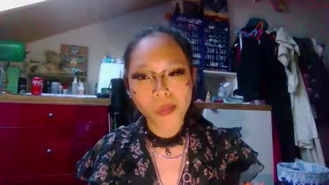 Snapshot of missversatile chatting on 12, 5, 2026 Miss Versatile online show from 12, 5, 2026