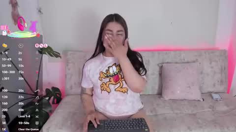 Snapshot of missweetpeach chatting on 18, 6, 2026 Pau OFmissweetpeach online show from 18, 6, 2026