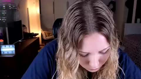Snapshot of missyourtouch chatting on 13, 6, 2026 MissYourTouch online show from 13, 6, 2026