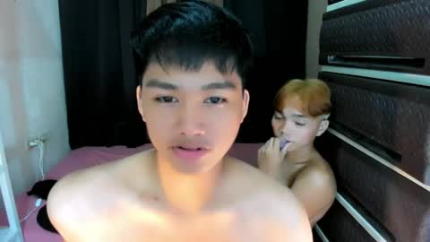 Snapshot of mister_officer chatting on 15, 4, 2026 SAINT SACHI will make your day online show from 15, 4, 2026
