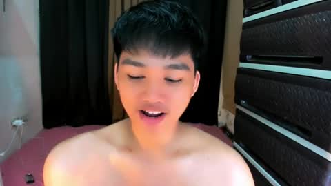 Snapshot of mister_officer chatting on 17, 4, 2026 SAINT SACHI will make your day online show from 17, 4, 2026