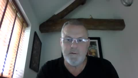 Snapshot of misterblivs chatting on 15, 11, 2025 Misterblivs online show from 15, 11, 2025