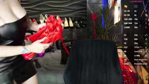 Darsy online show from 5, 10, 2025