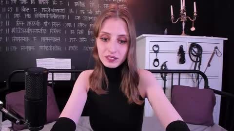 Snapshot of mistress_marlene chatting on 30, 1, 2025 Mistress Marlene online show from 30, 1, 2025