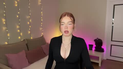 Snapshot of mistress_of_hearts chatting on 14, 3, 2026 Mia online show from 14, 3, 2026