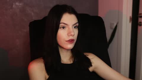 Snapshot of mistress_rochelle chatting on 6, 12, 2024 Miss Rochelle online show from 6, 12, 2024