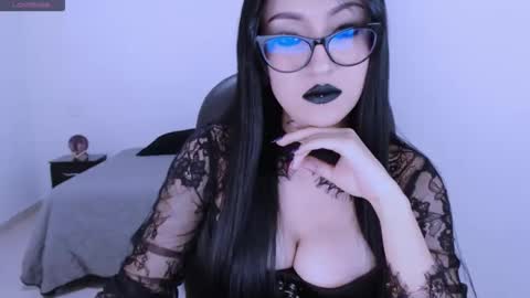 Mistress online show from 18, 1, 2026