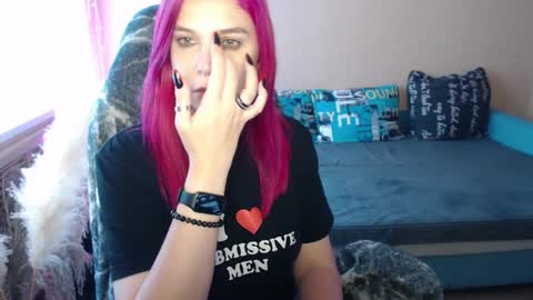 Miss Bailey online show from 15, 11, 2025