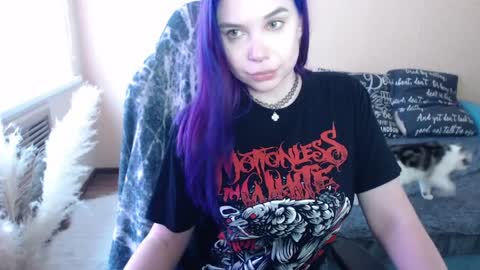 Miss Bailey online show from 7, 4, 2026