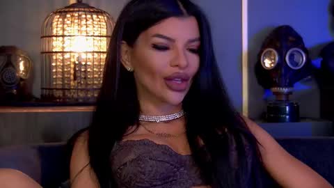 Elenia online show from 27, 9, 2025