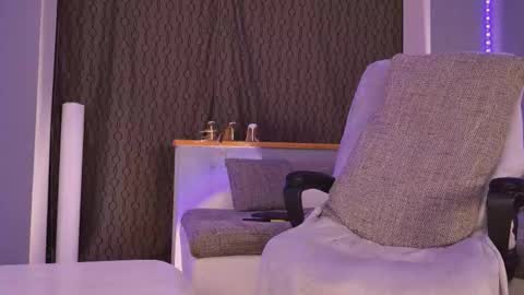 MitressEllie--Your Bratty Miss online show from 12, 1, 2026