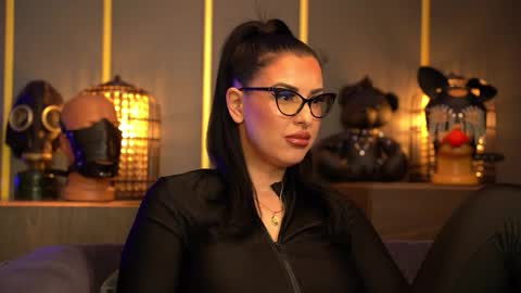 Mistress Kelly online show from 21, 2, 2026