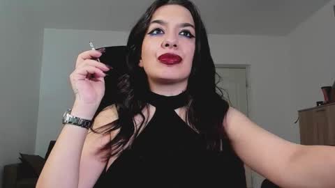 Snapshot of mistressmichelle5 chatting on 14, 9, 2025 YourGoddessM online show from 14, 9, 2025