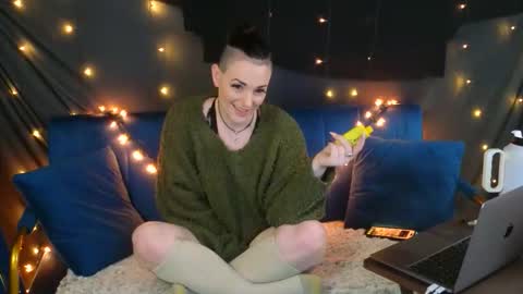 Mistress Quynn online show from 12, 1, 2026