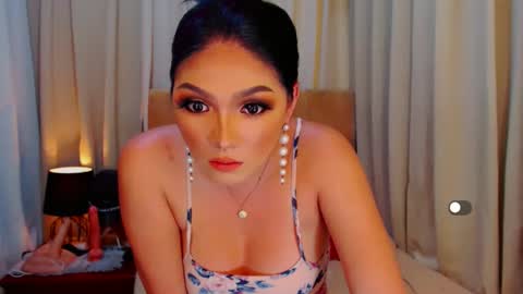 Snapshot of mistressseductionleah chatting on 8, 12, 2024 Leah online show from 8, 12, 2024