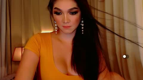 Snapshot of mistressseductionleah chatting on 9, 4, 2026 Leah online show from 9, 4, 2026