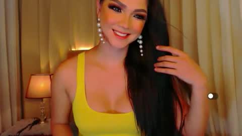 Snapshot of mistressseductionleah chatting on 13, 4, 2026 Leah online show from 13, 4, 2026