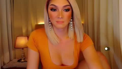 Snapshot of mistressseductionleah chatting on 6, 5, 2026 Leah online show from 6, 5, 2026