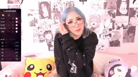 Snapshot of miwaviolet chatting on 15, 12, 2024 Miwa Violet online show from 15, 12, 2024