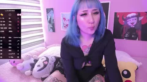 Snapshot of miwaviolet chatting on 22, 2, 2025 Miwa Violet online show from 22, 2, 2025