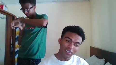 Snapshot of mixedboy_sexy chatting on 21, 9, 2025 mixedboy_sexy online show from 21, 9, 2025