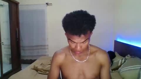 Snapshot of mixedboy_sexy chatting on 10, 10, 2025 mixedboy_sexy online show from 10, 10, 2025
