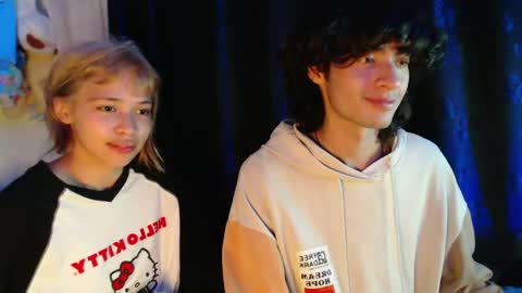 Naomi and Nekorii online show from 11, 5, 2026