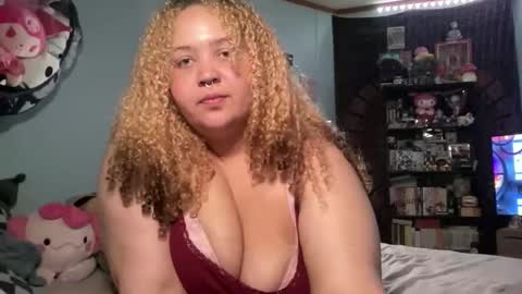 mixxedgoodness222 online show from 18, 12, 2025