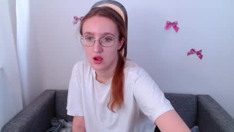 Snapshot of miya_here chatting on 3, 6, 2026 Miya online show from 3, 6, 2026