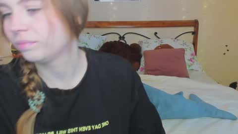 Miya online show from 10, 4, 2026