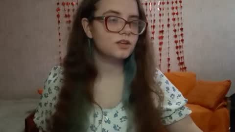 Snapshot of miyabe chatting on 17, 7, 2026 Milana online show from 17, 7, 2026