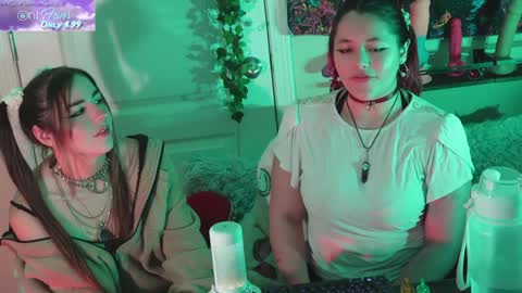 Hera  Tethra Bathtub stream  20k followers  Ask about our custom videos3 online show from 8, 1, 2025