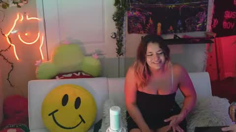 Hera  Tethra Bathtub stream  20k followers  Ask about our custom videos3 online show from 12, 3, 2025