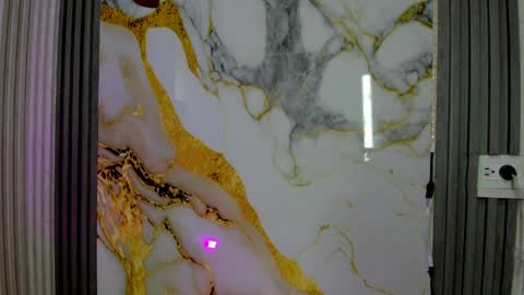 LUCRECIA   NEW ACCOUNT online show from 31, 3, 2026