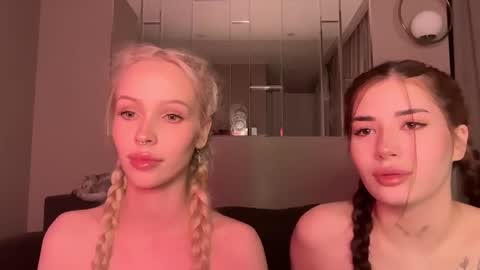 Snapshot of mmkakpoxyi22 chatting on 7, 2, 2026 alice and ray online show from 7, 2, 2026