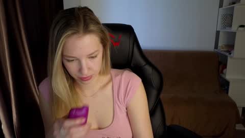 Snapshot of mmm_banana chatting on 9, 1, 2025 Lili online show from 9, 1, 2025