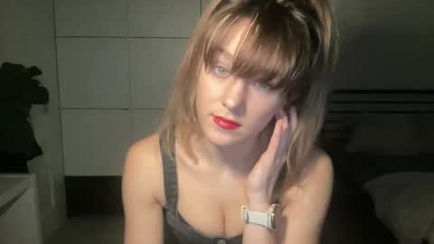 mmminnie online show from 29, 1, 2025