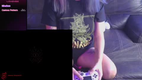 minaDarling online show from 20, 10, 2025