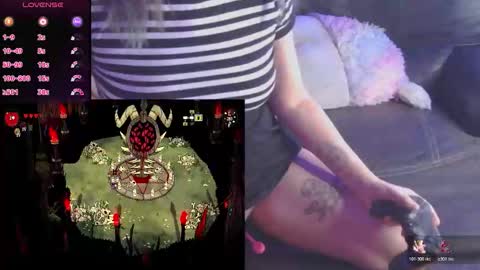 minaDarling online show from 12, 11, 2025