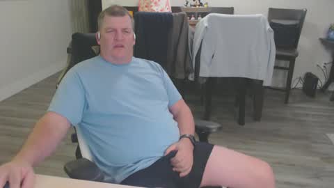 Snapshot of mmmthatsfunnn chatting on 27, 12, 2024 mmmthatsfunnn online show from 27, 12, 2024