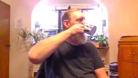 Snapshot of moeblick chatting on 6, 12, 2024 moeblick online show from 6, 12, 2024