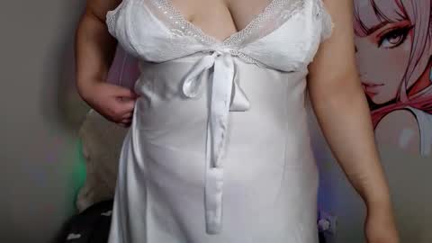 Molly online show from 1, 2, 2025