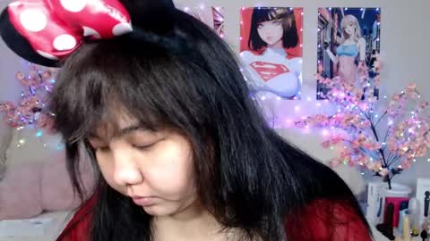 Molly online show from 9, 4, 2026