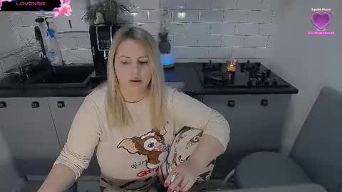 erika online show from 17, 12, 2025