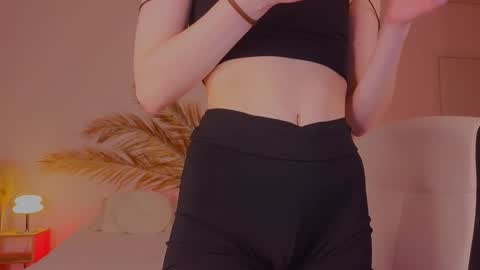 Snapshot of mol1y_kitten chatting on 2, 12, 2024 Molly online show from 2, 12, 2024