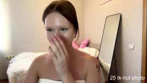 Snapshot of mollieadamek chatting on 12, 6, 2026 Lisa online show from 12, 6, 2026