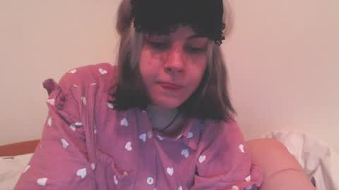 Snapshot of molly_crow chatting on 31, 12, 2024 Molly Crow online show from 31, 12, 2024