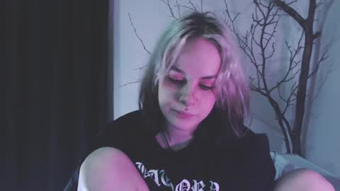 Snapshot of molly_crow chatting on 31, 1, 2025 Molly Crow online show from 31, 1, 2025